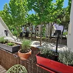 Cosy Et Elegante Aux Berges Du Ponant アパート