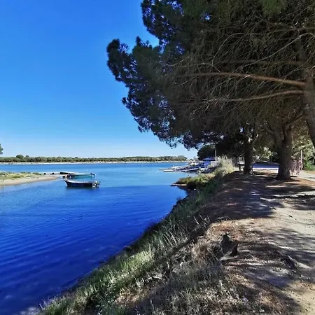 Appartement Cosy Et Elegante Aux Berges Du Ponant *